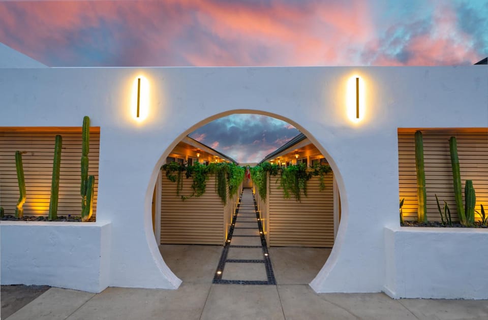 The Boardwalk Hotel  Hotel in Mission Beach