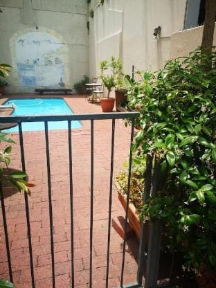 Luxurious Sea Point Apartment Hotel in Sea Point