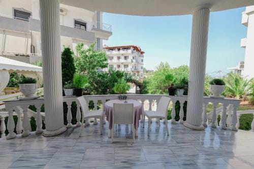 Hotel Divo Palace Hotel in Ksamil