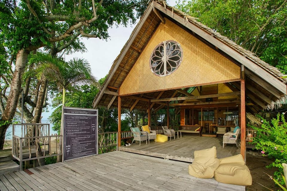 Koh Munnork Private Island Resort in Chon Buri Changwat
