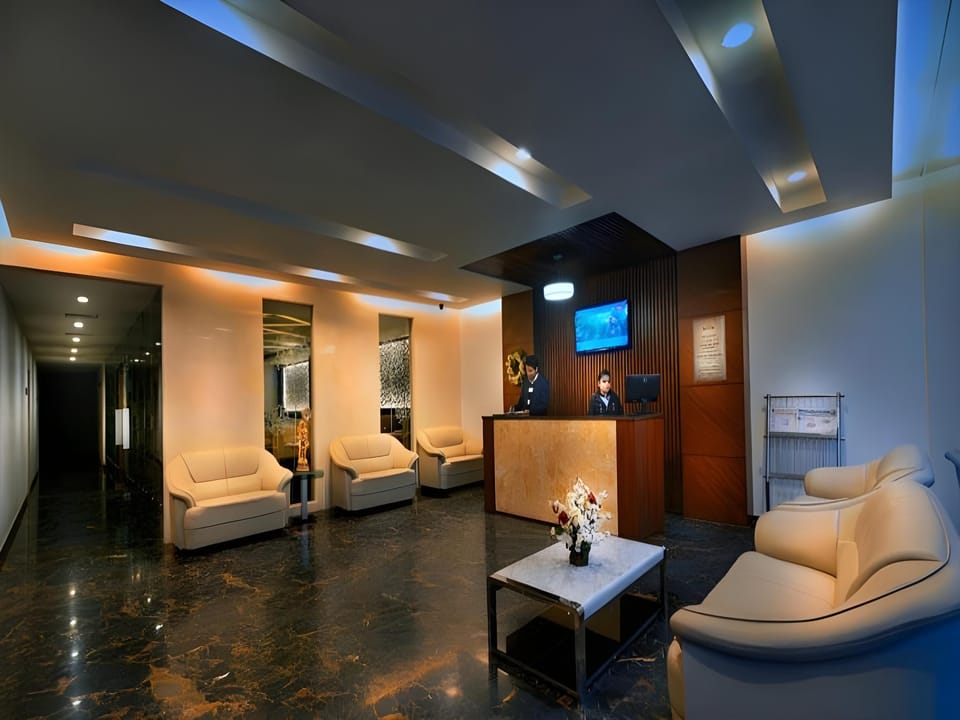 Hotel Dazzle Hotel in Agra