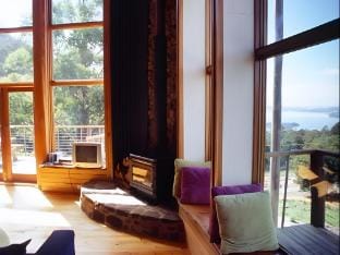 Peppermint Ridge Retreat Hotel in Tasmania
