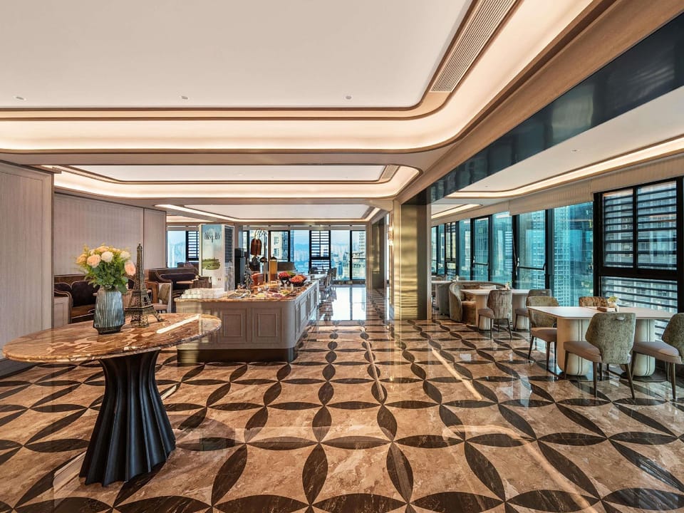 Mercure Chongqing Downtown Hotel in China