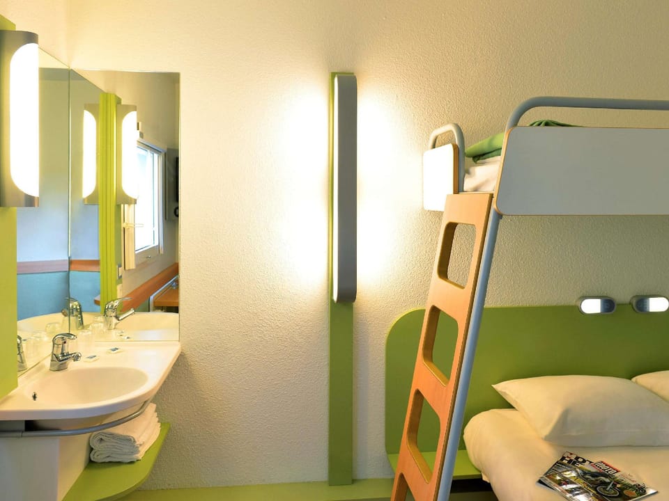 Guestroom