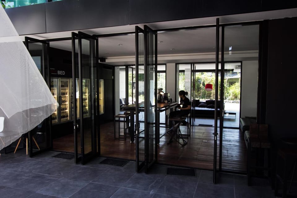 Bar/lounge