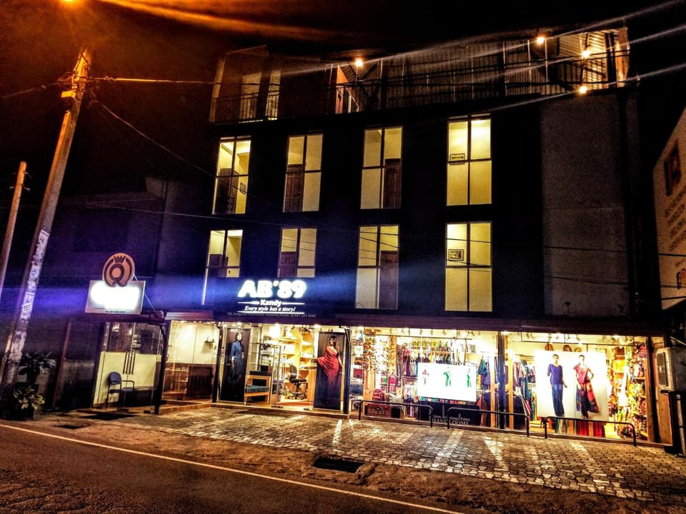 Queens mount Inn in Kandy