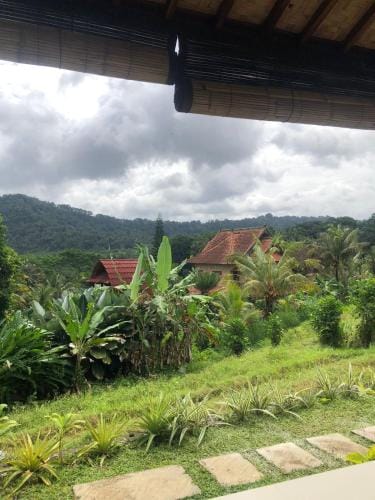 D'Janu Homestay Lodge in Sidemen