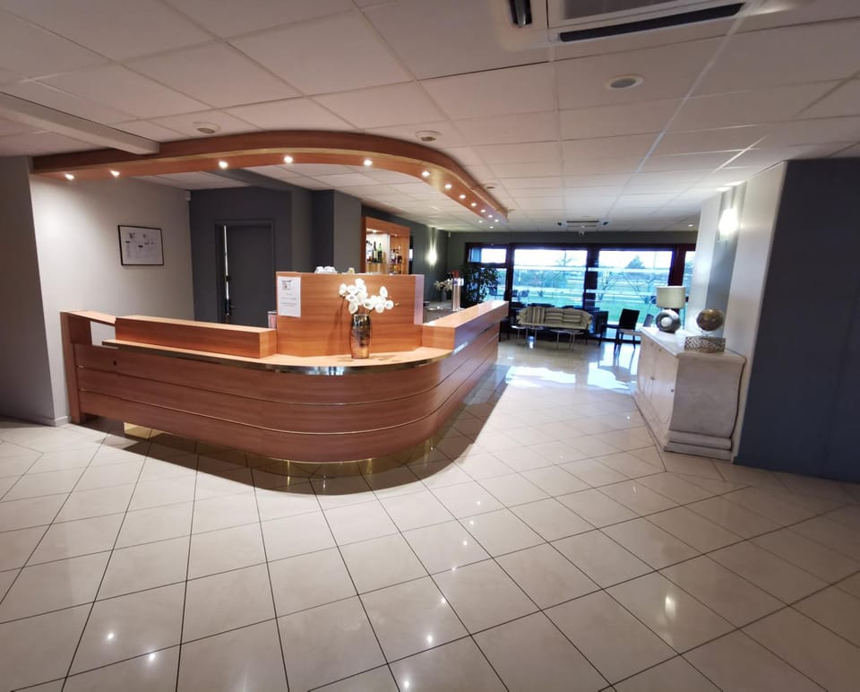 Hotel Ambotel Hotel in Auvergne-Rhône-Alpes