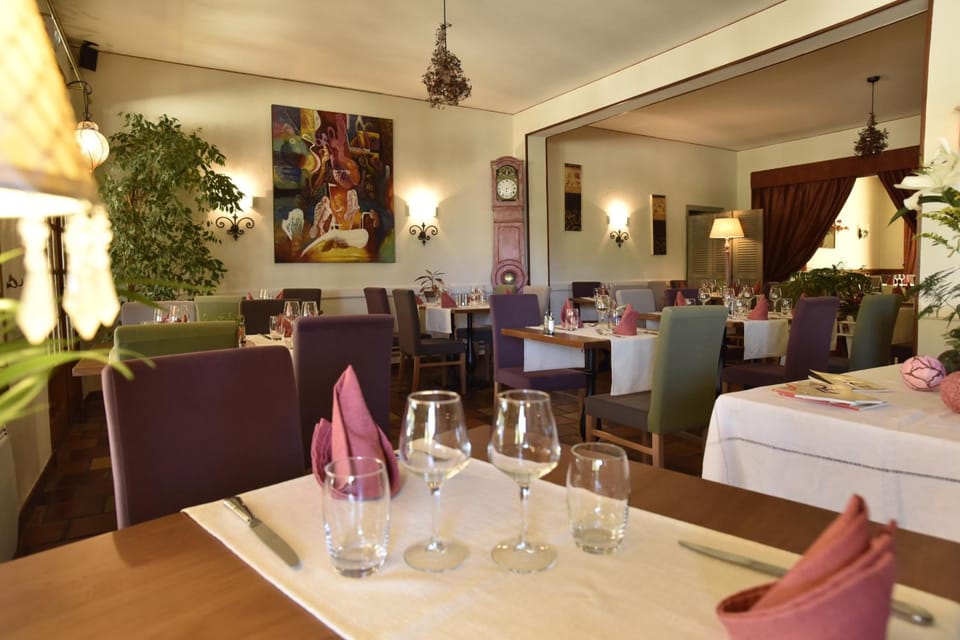 Logis Hotel le Relais Hotel in Auvergne-Rhône-Alpes