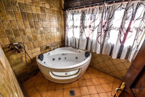 Oikoperiigitis Hotel Hotel in Decentralized Administration of Macedonia and Thrace