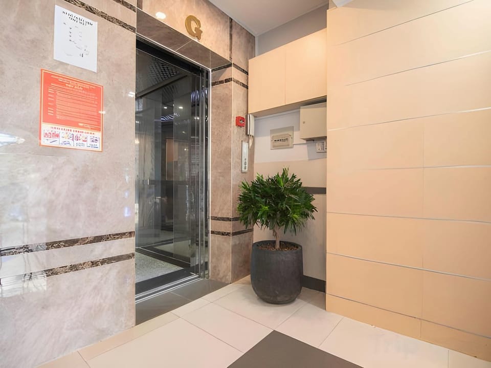 Bin Bin Hotel 5 - Near Lotte Mart D7 Hotel in Ho Chi Minh City
