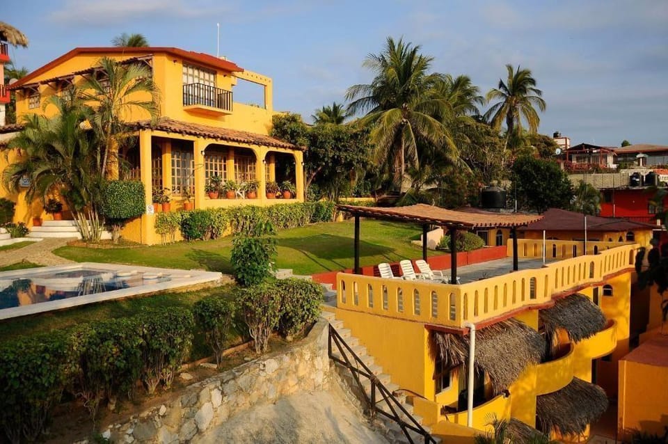 Villa Casalet Hotel in Brisas de Zicatela