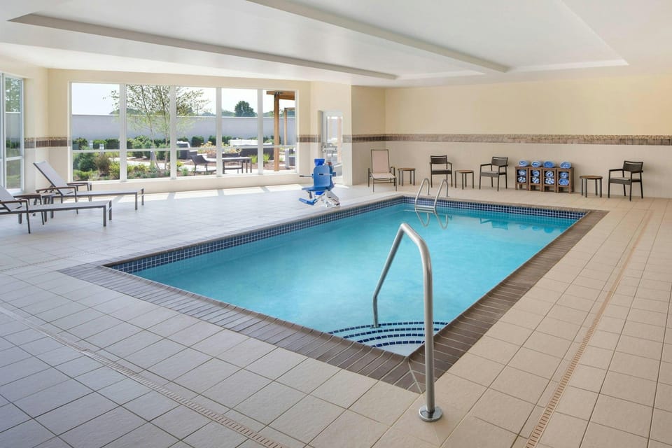 Courtyard by Marriott Wayne Fairfield Hotel in Wayne