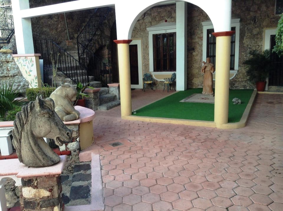 Villa San Francisco Hotel Hotel in Taxco