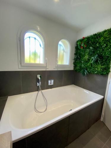Lady Jule Chambres d hotes & spa Hotel in Carquefou