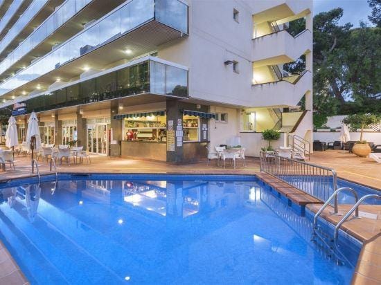 Aparthotel Marinada Hotel in Salou
