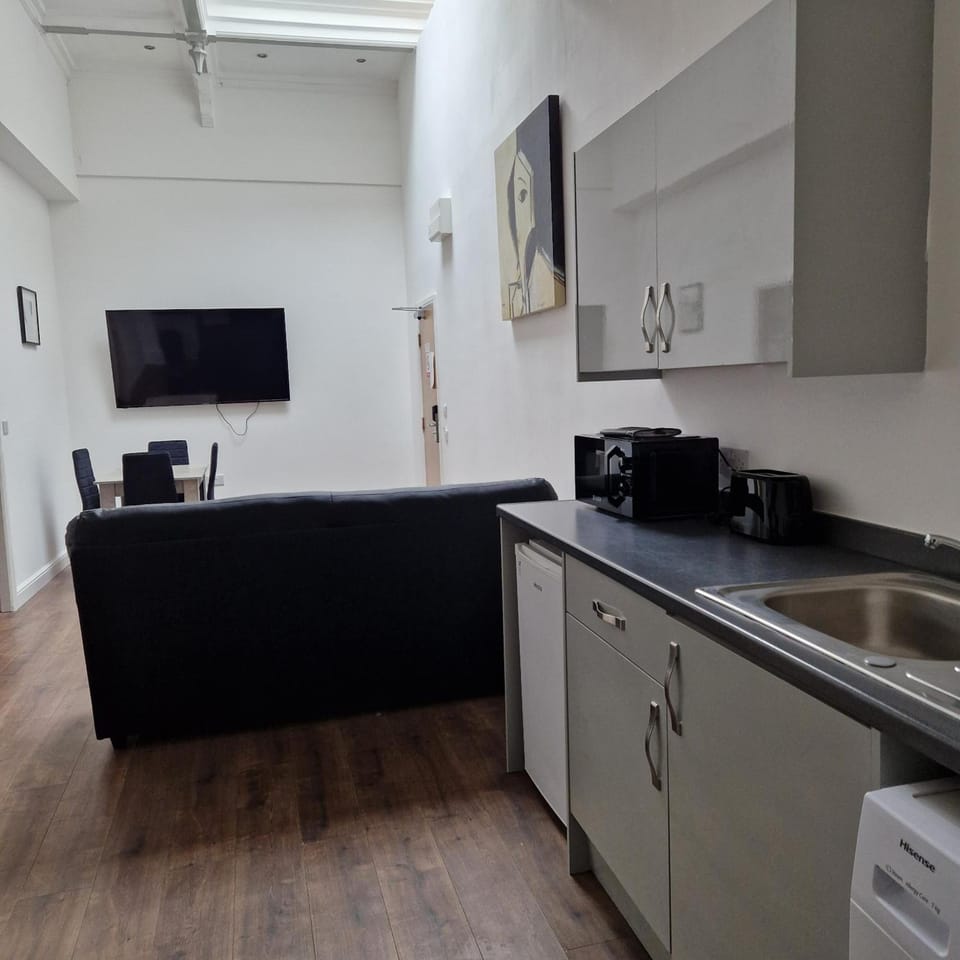 The Dorchester Hotel & serviced apartments FREE PARKING Hotel in Hull