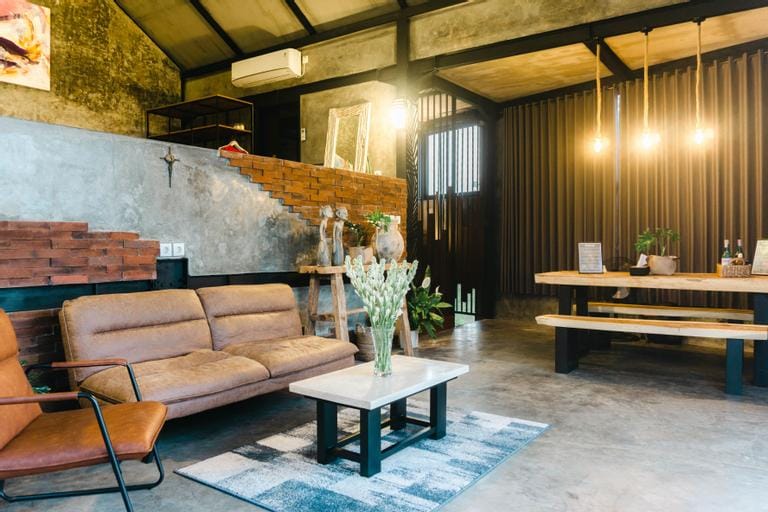 EJ House Hotel in Buleleng
