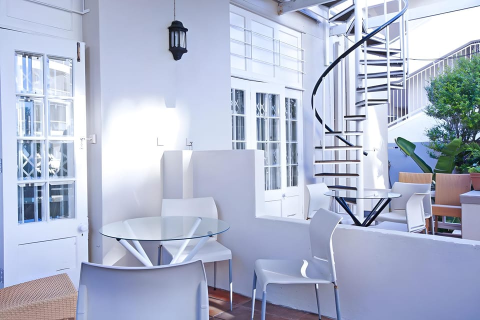 Amoris Guest House-Sea Point Hotel in Sea Point