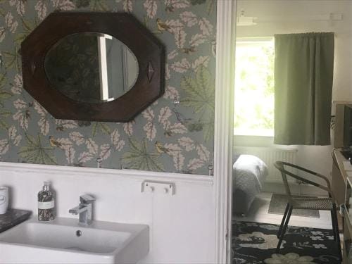 School Lodge Hotel in Norwich