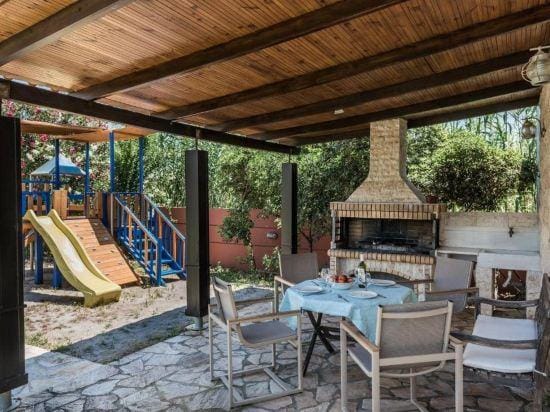 Daphnis Villas Hotel in Crete