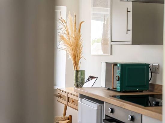 Newport Ship's Nook: Cozy Hideaway Hotel in Newport