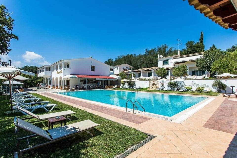 Paradise Inn Hotel in Corfu, Greece