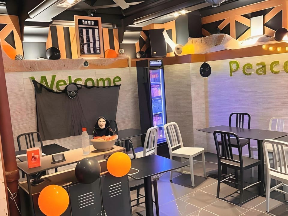 Peace and Love Hostel Hostel in Paris