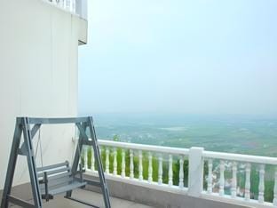 Ningbo Lvye Mountain Villa Hotel in Zhejiang