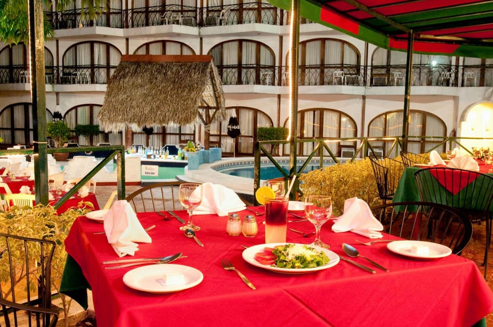 Real Bananas All Inclusive Hotel in Acapulco
