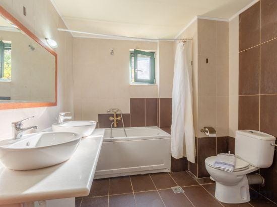 Villa Dimitrios Large Private Pool Sea Views Wifi Eco-Friendly - 1974 Hotel in Crete