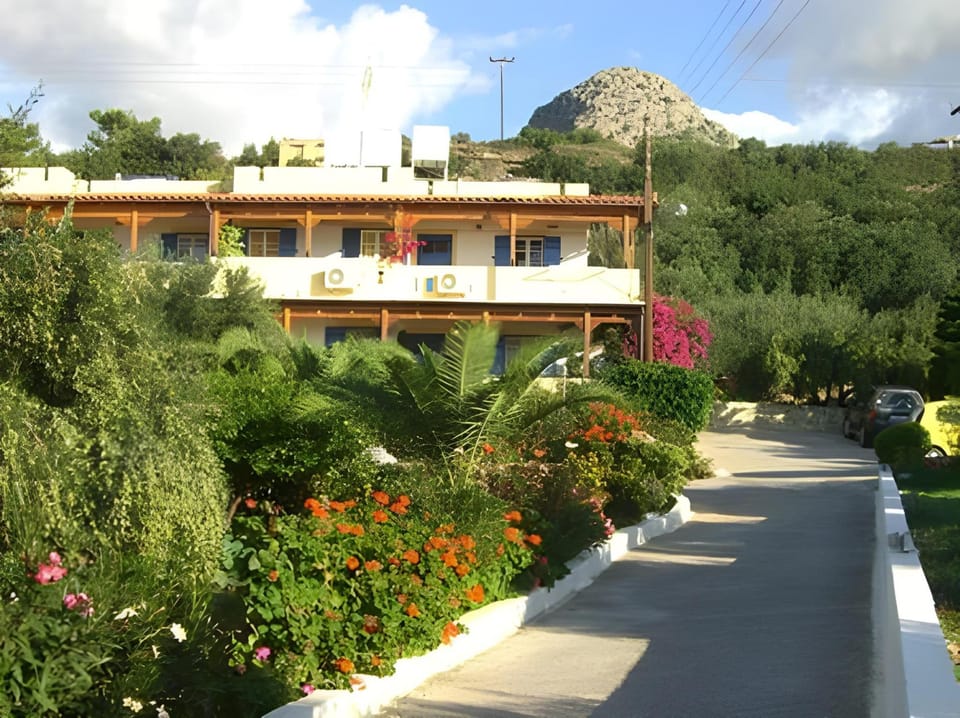 Paradise Hotel-Apartments Hotel in Malia, Crete