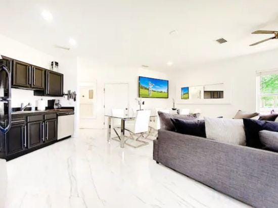 2 Room PGA Village Golf Villa Suite by Clubhouse Hotel in Port Saint Lucie