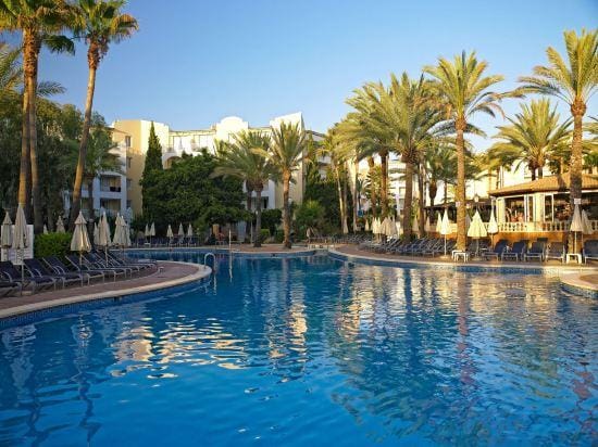 Protur Safari Park Aparthotel Hotel in Sa Coma