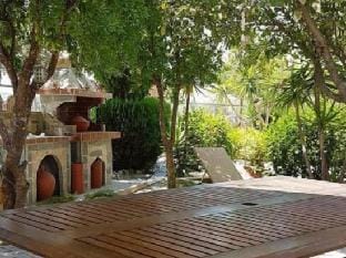 Paul's Garden Studios Hotel in Rhodes, Greece