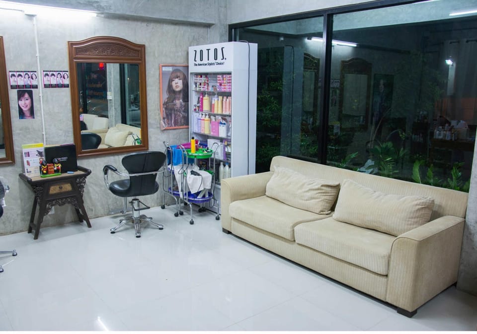 Beauty salon