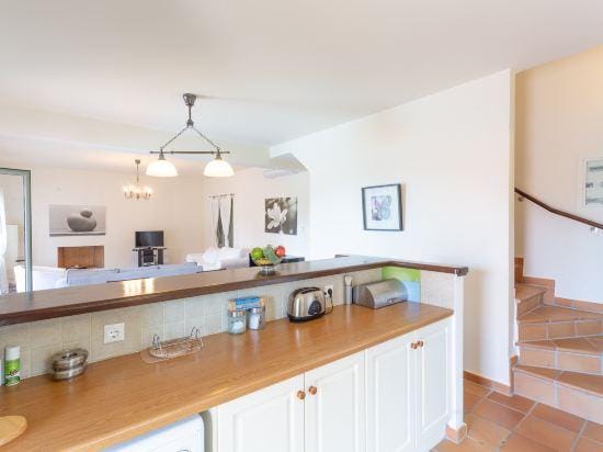 Villa Vali Large Private Pool Walk to Beach Sea Views A C Wifi Car Not Required - 1019 Hotel in Cephalonia
