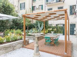 Pilastri Majestic Garden by Mmega Hotel in Florence