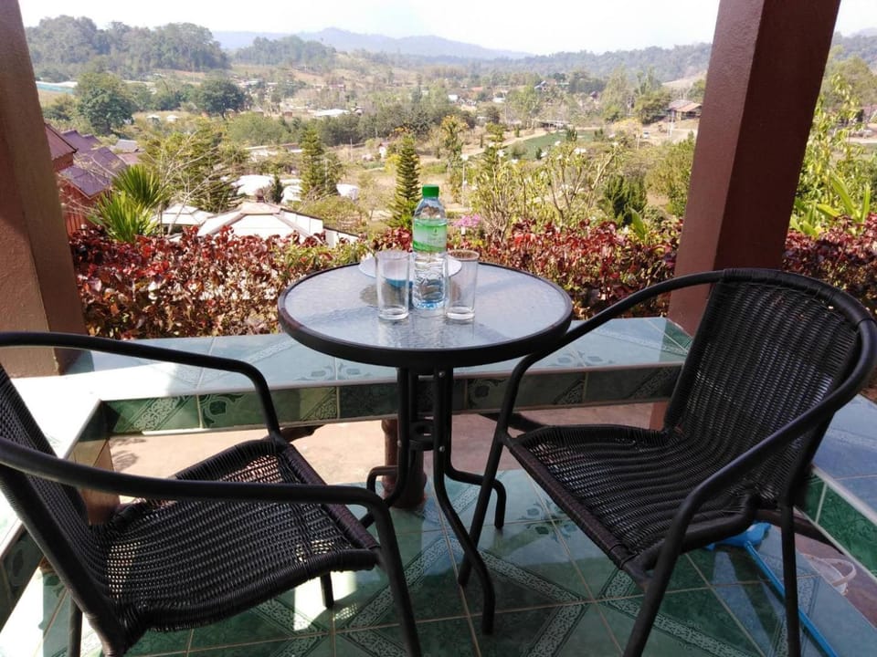 Khao Kho Flora Resort in Laos