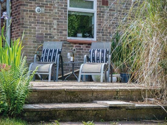 Sunderland Avenue - 2 Bedroom - Pembroke Dock Hotel in Wales