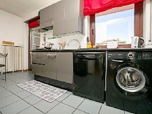 Elegance Suite Isabella - Happy Rentals Hotel in Riva del Garda