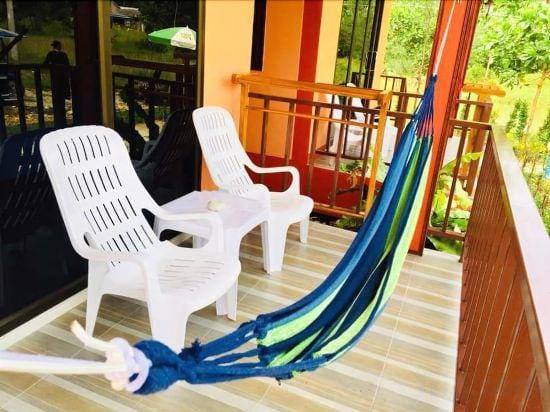 Toongyoong Longbeach Resort Hotel in Sala Dan