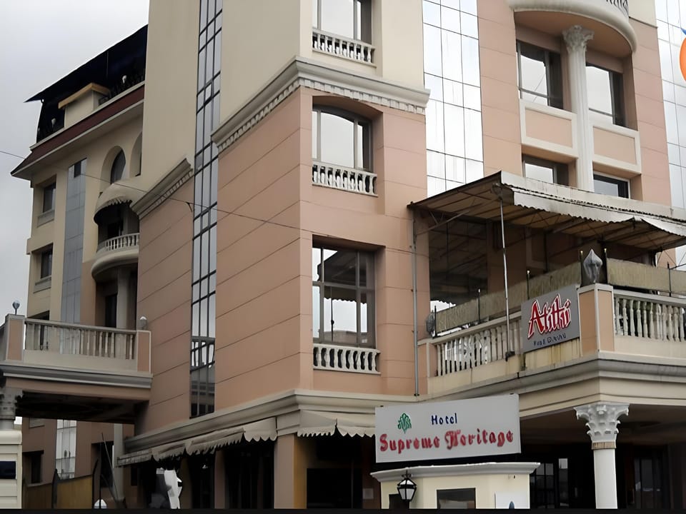 Hotel Supreme Heritage Hotel in Maharashtra
