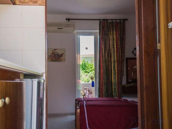 Studios Kefalos Hotel in Kefalos