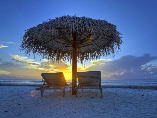 Cavo Petra Hotel in Islands