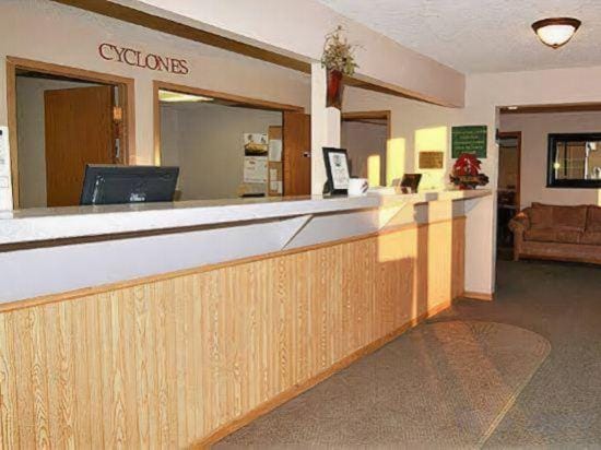 Econo Lodge Hotel in Ames