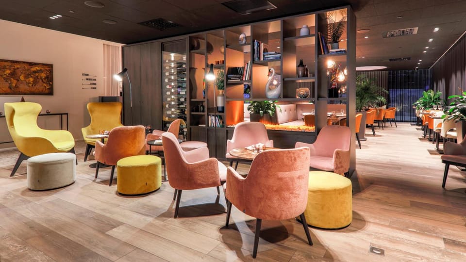 Bar/lounge