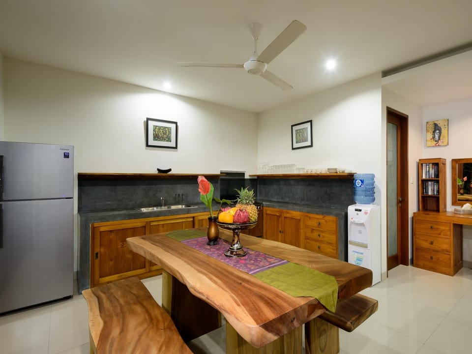 Echo Beach Townhouses Resort in North Kuta