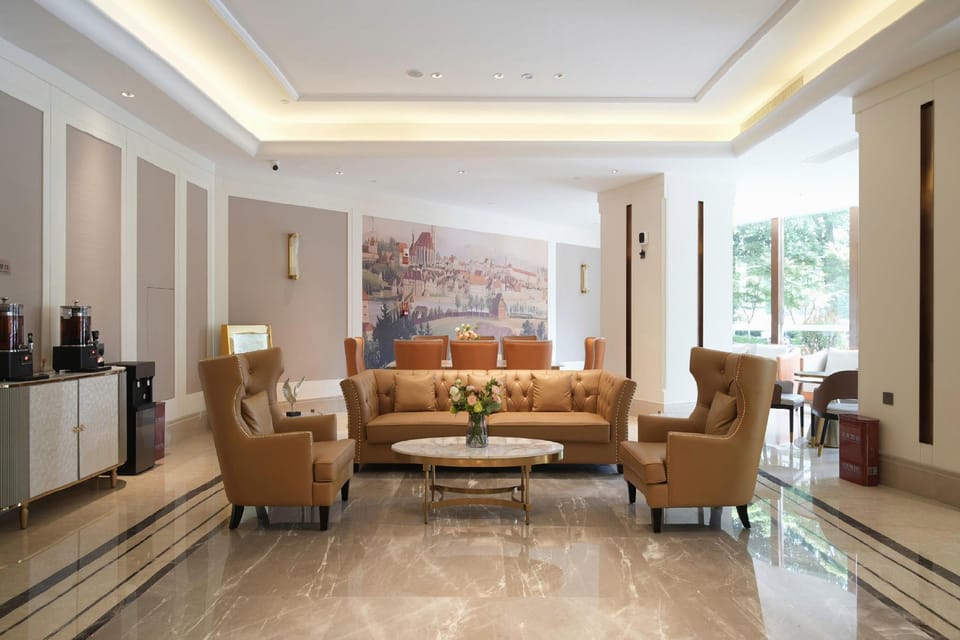 JI Hotel Chongqing Shangqingsi Niujiaotuo Metro Station Hotel in China