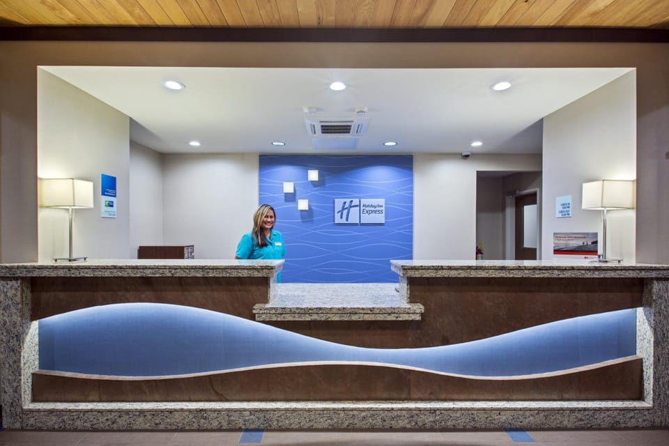 Holiday Inn Express & Suites Kailua-Kona By IHG Hotel in Holualoa